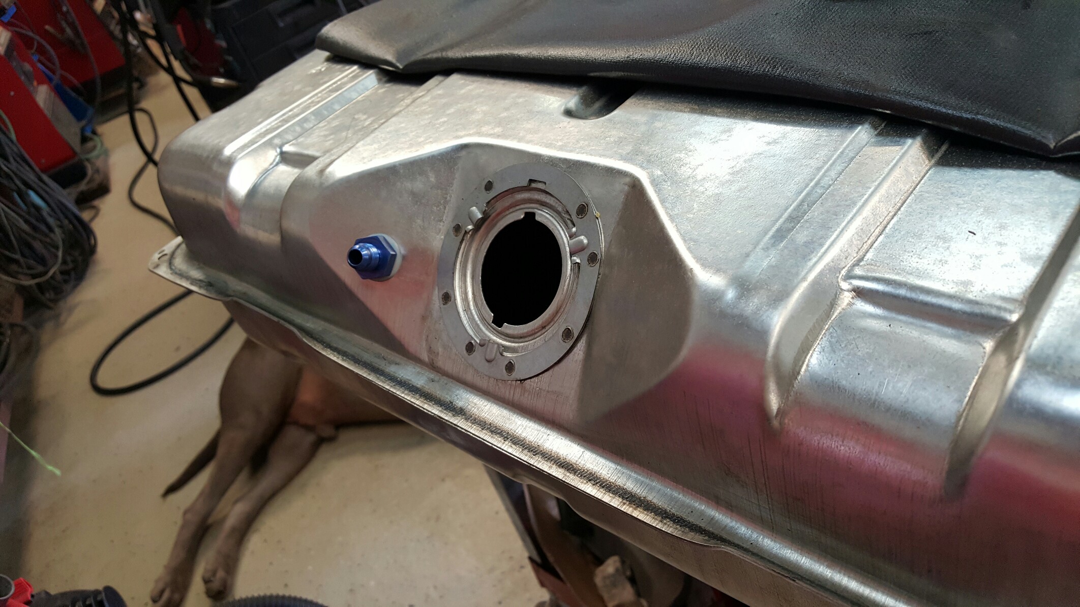 Attached picture gas tank return.jpg